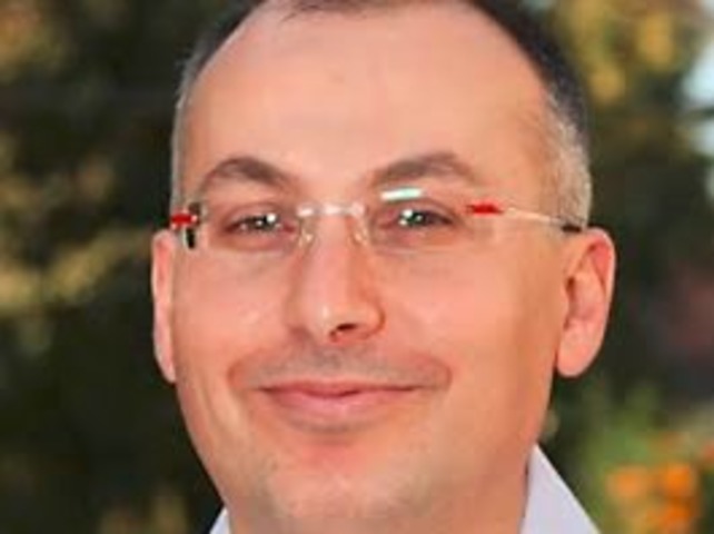Shimon Akad