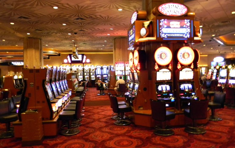 Слот-зал казино MGM Grand Las Vegas