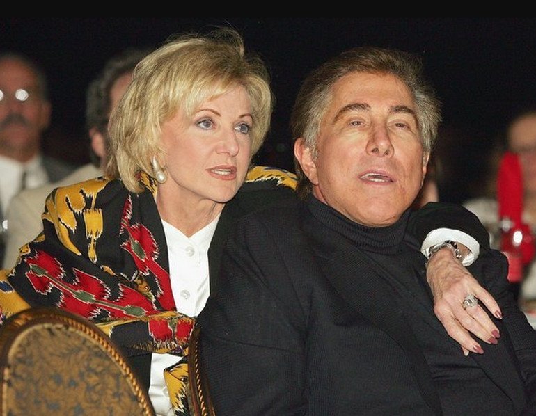 Steve Wynn sues ex-casino worker for defamation