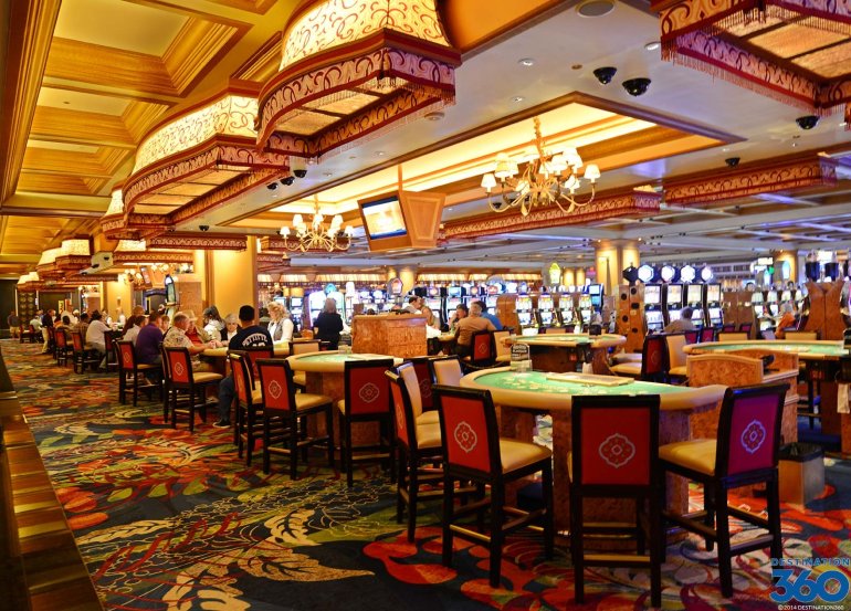 Игорный зал казино Beau Rivage в Миссисипи (США)
